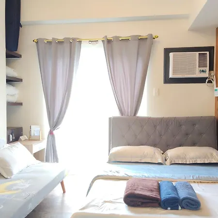 1 Bedroom Condo Near Airport