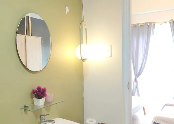 Bed & Breakfast 1 Bedroom Near Airport 4*